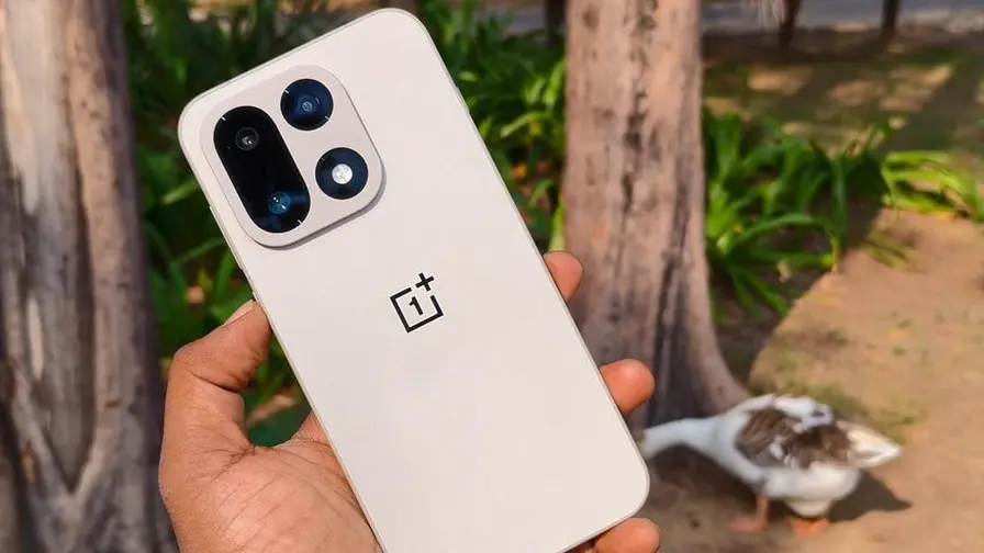 OnePlus 16 bevestigt 165Hz-scherm, ColorOS 17 en 100W