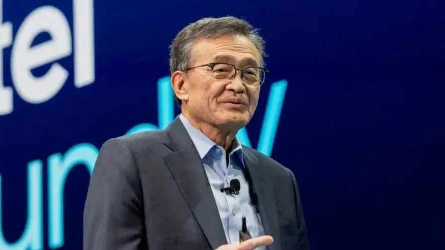 Intel-CEO Lip-Bu Tan prijst fotonische kwantumcomputing