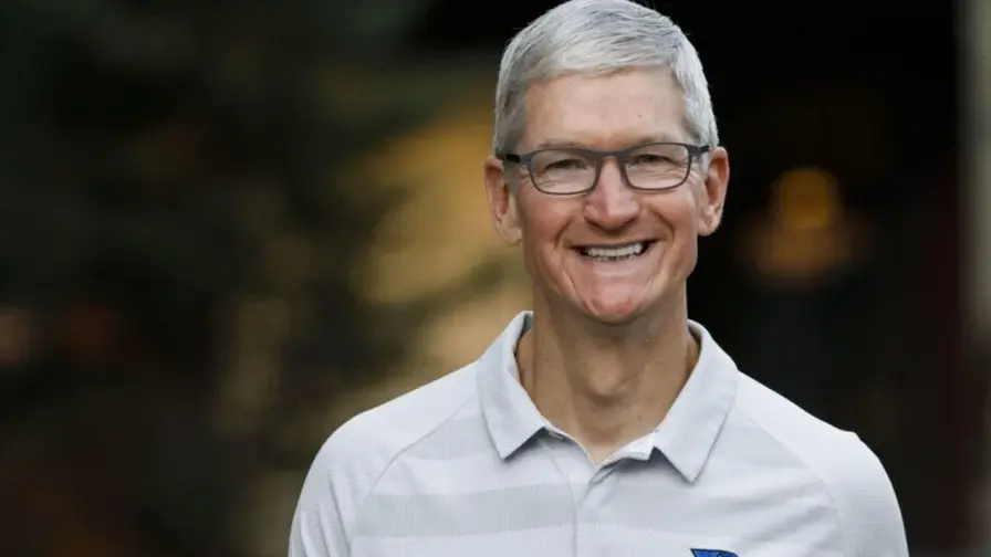 Tim Cook vertrouwt John Ternus en mengt zich niet meer