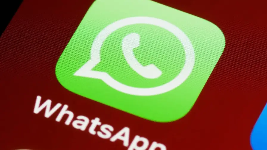 WhatsApp test geluidstickers en nieuw twee-regelig veld